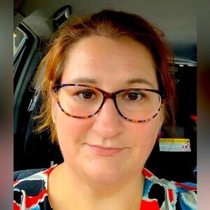 Meet your Posher, Libby